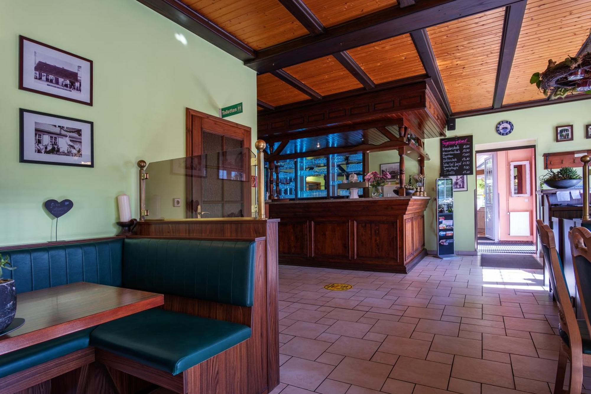 Restaurant & Hotel Storchenklause Шторков Экстерьер фото