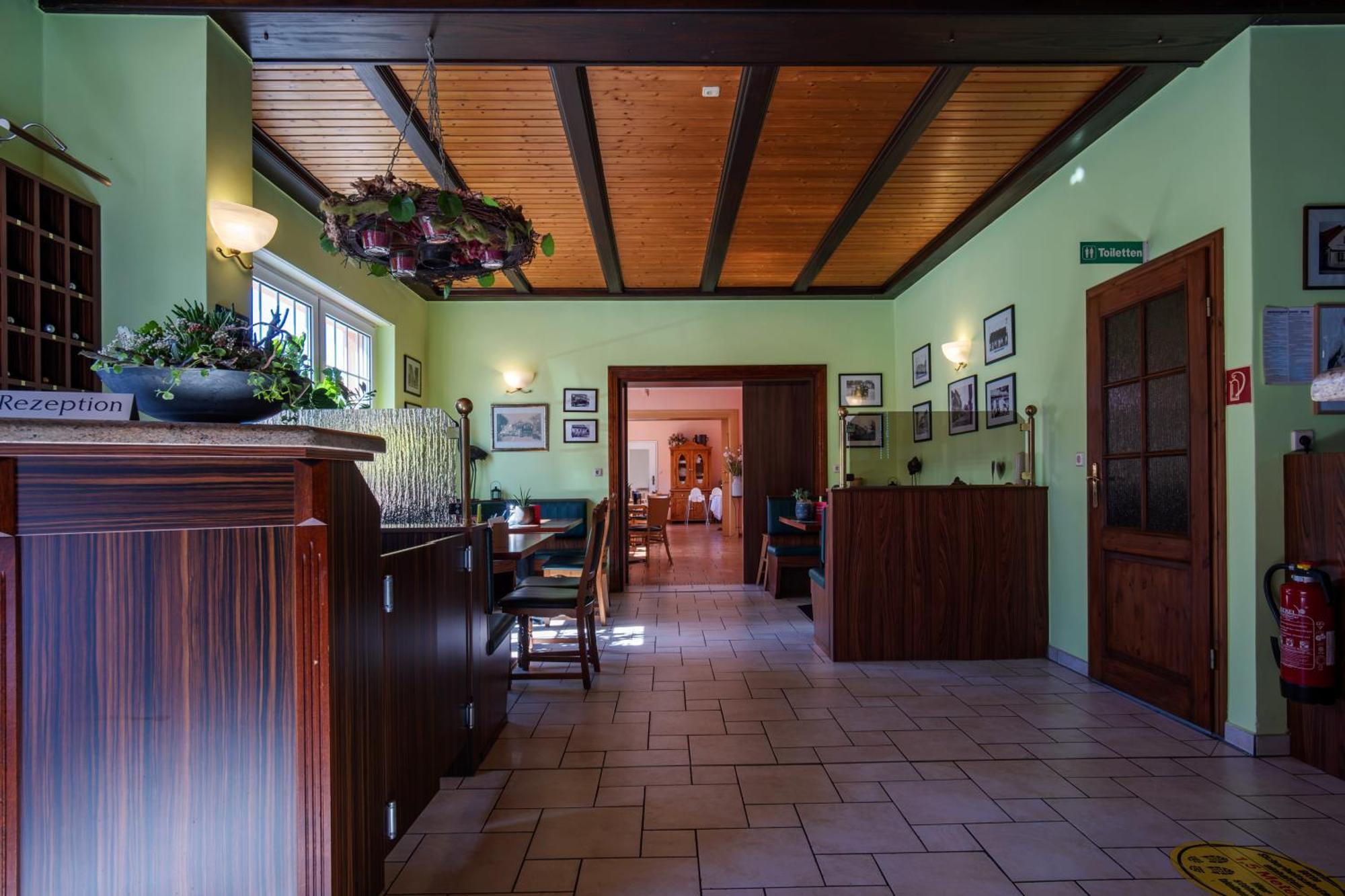 Restaurant & Hotel Storchenklause Шторков Экстерьер фото